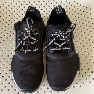 Adidas boost black and white men’s 5.5